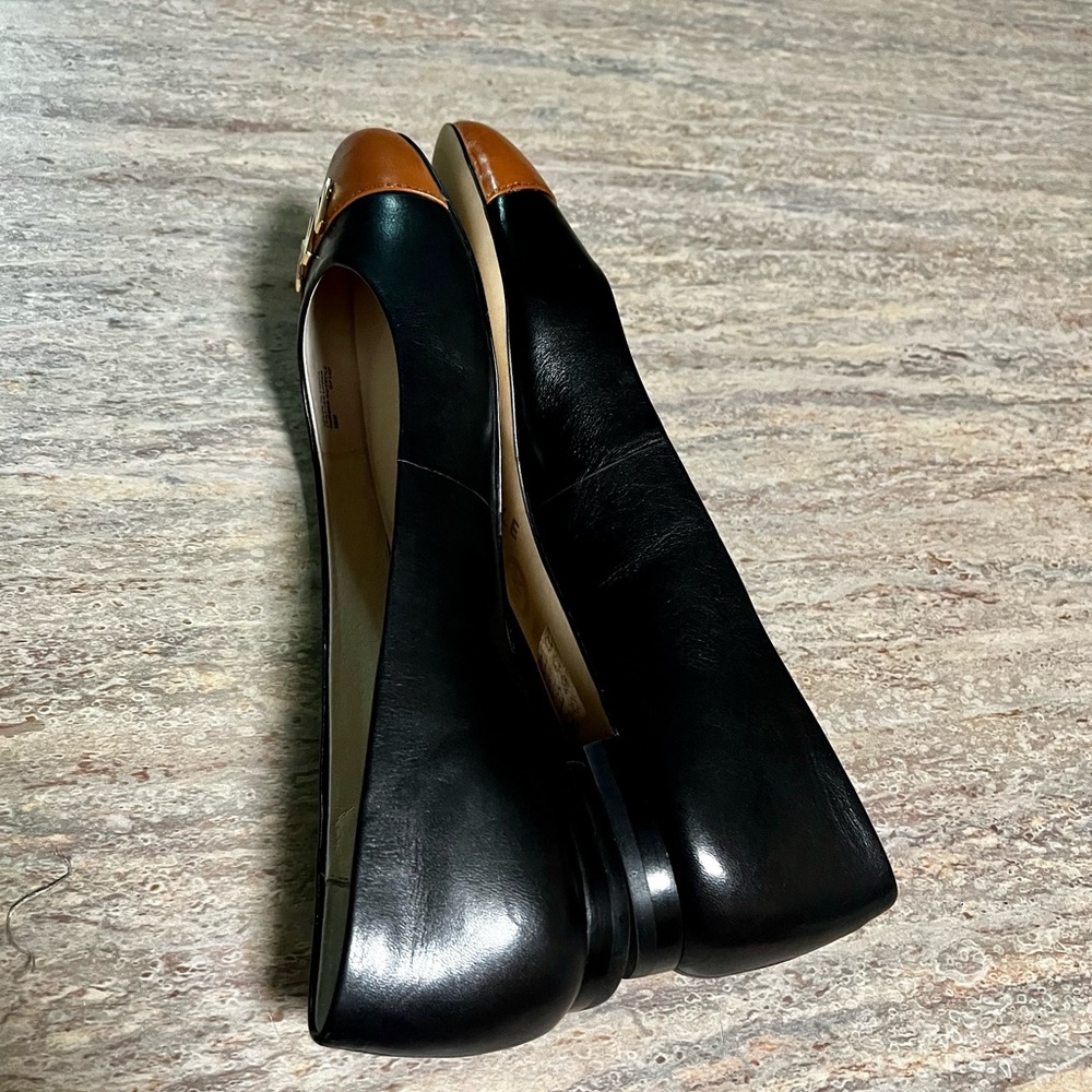 NWOB Michael Kors flat leather shoes - Picture 5 of 16
